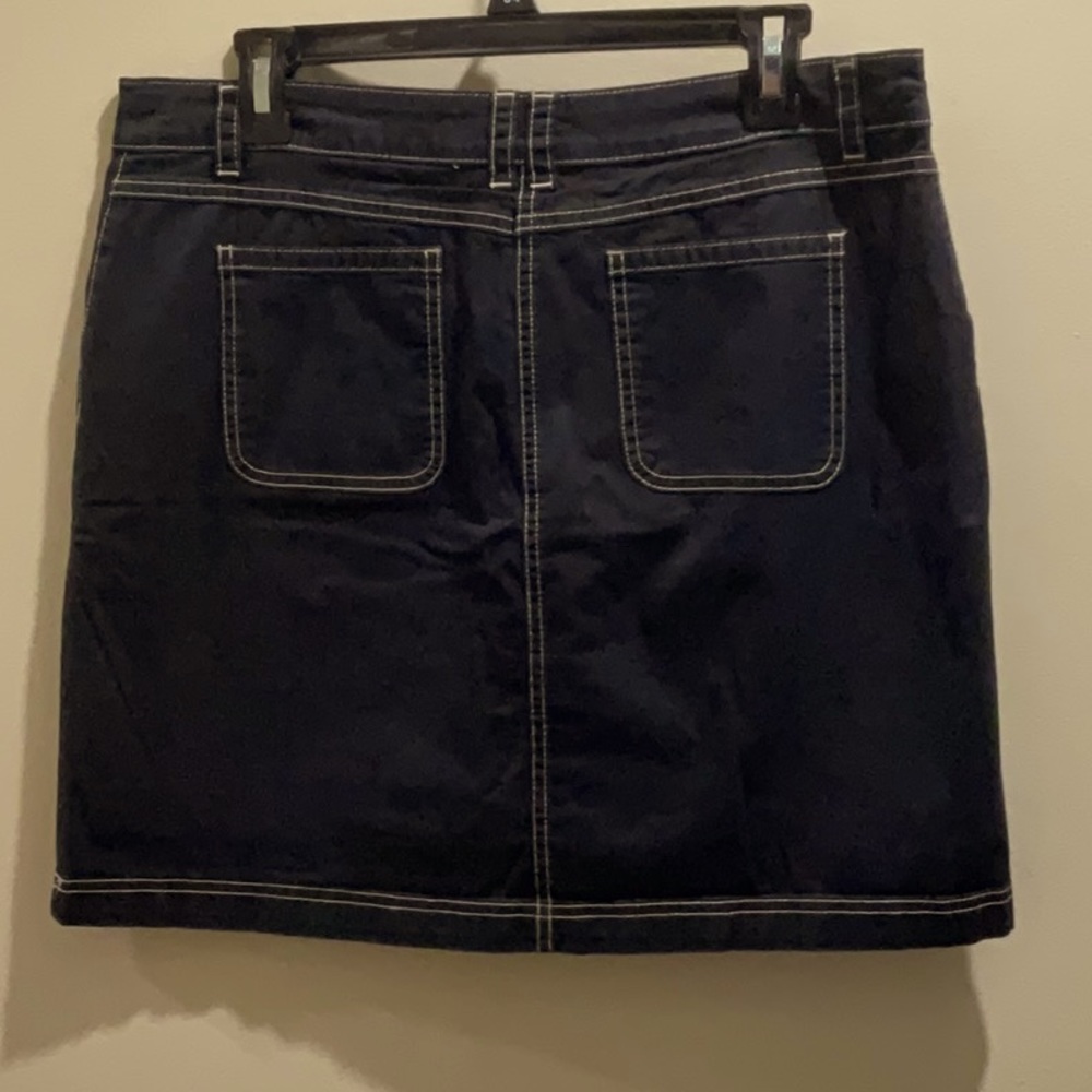 KAREN KS SCOTT three 3️⃣ shots khaki, black and red skirts size 6 - Picture 3 of 12